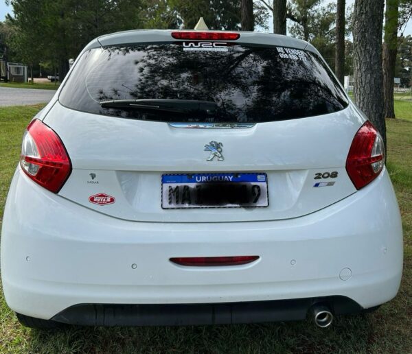 Peugeot 208 2014
