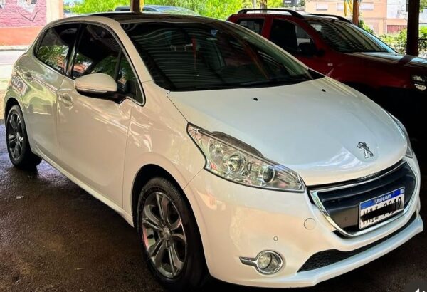 Peugeot 208 2014